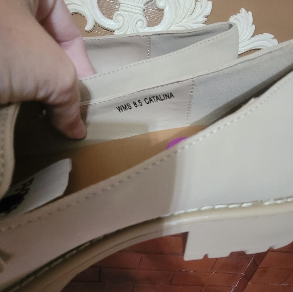 Dolce Vita Platform Loafers - Picture 4 of 5
